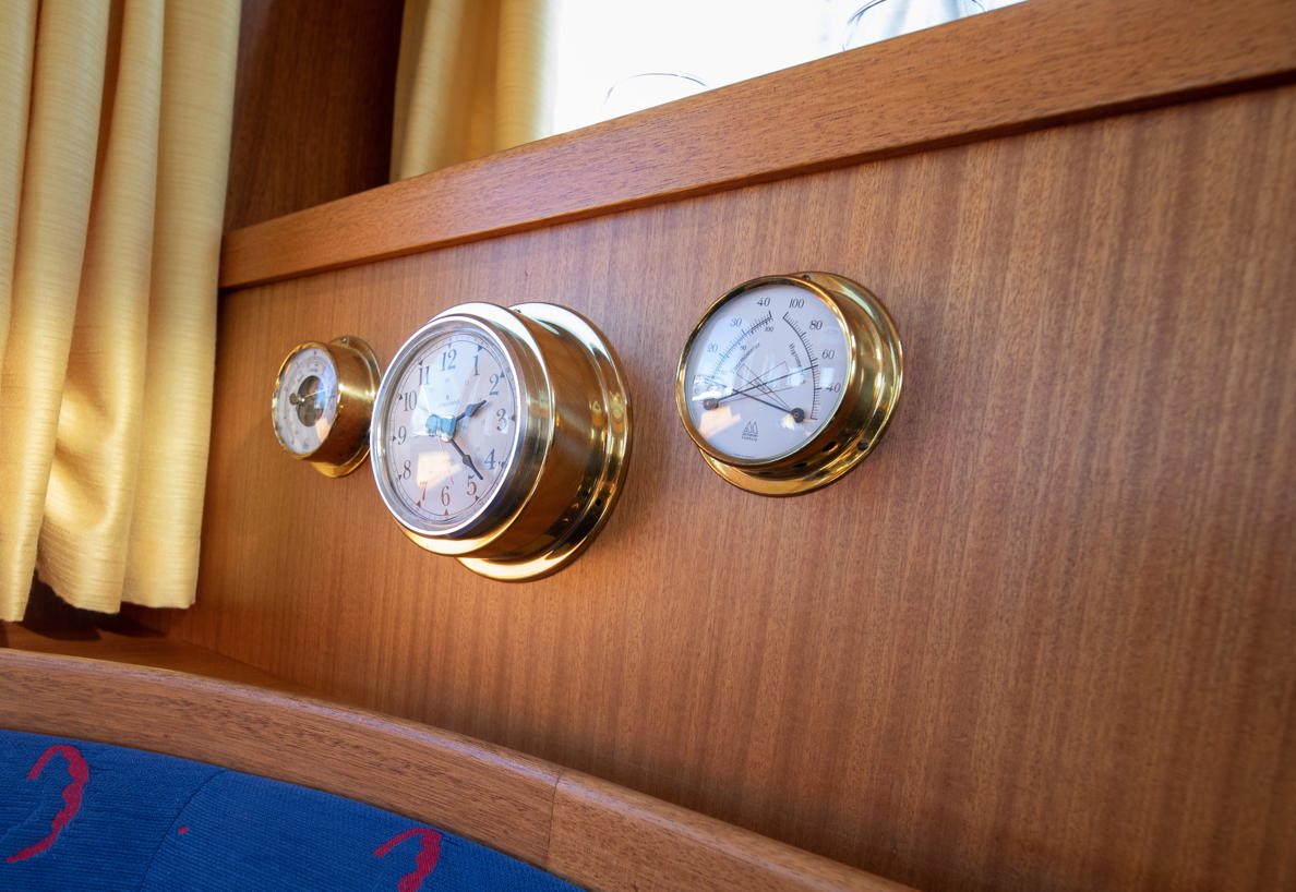 De Driesprong Yachtcharters Interieur Motorjacht Sparus 18