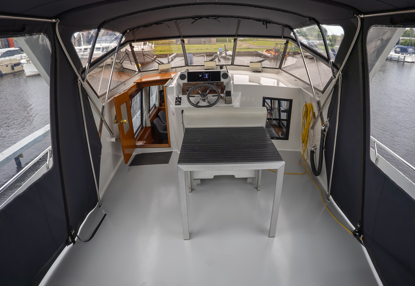 De Driesprong Yachtcharters Exterieur Motorjacht Atherina 46