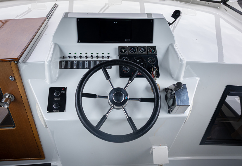 De Driesprong Yachtcharters Exterieur Motorjacht Hendrik Wouter 27