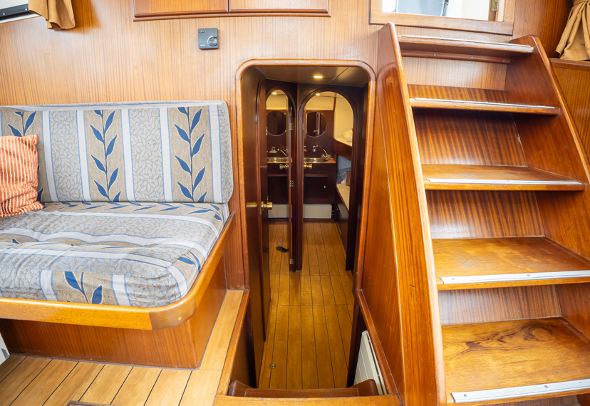 De Driesprong Yachtcharters Interieur Hendrik Wouter 48