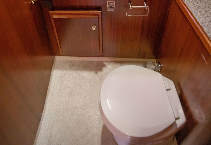 De Driesprong Yachtcharters Interieur Motorjacht Belone 16