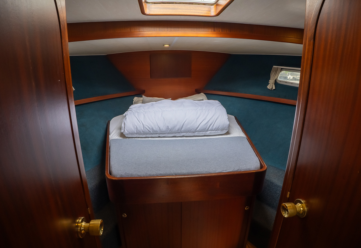 De Driesprong Yachtcharters Interieur Motorjacht Atherina 35