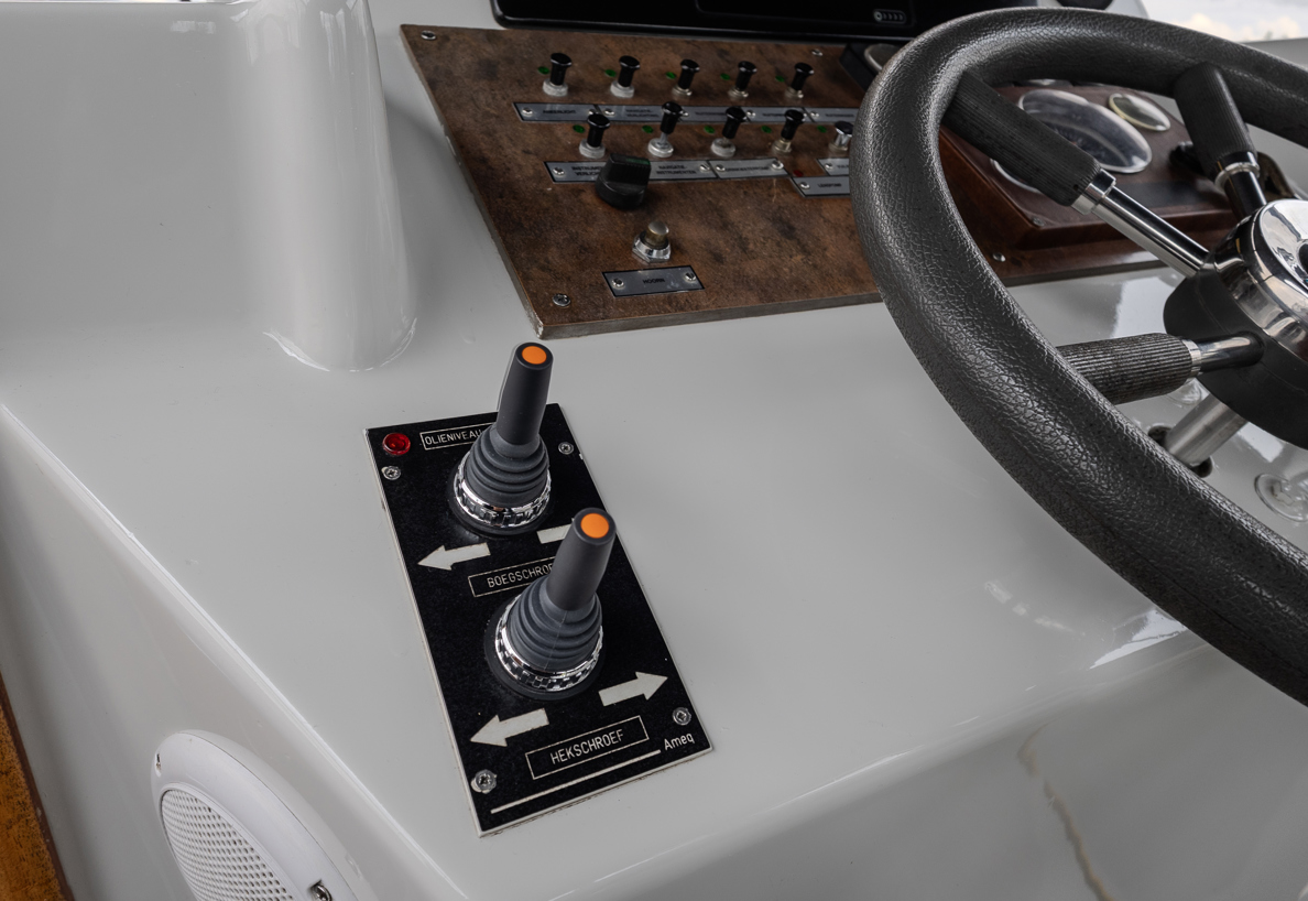 De Driesprong Yachtcharters Exterieur Motorjacht Atherina 47